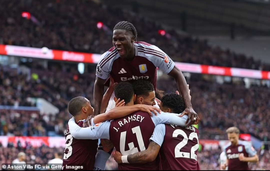 Aston Villa mengalahkan Newcastle 4-1 dan meningkatkan harapan mereka untuk lolos ke Liga Champions.