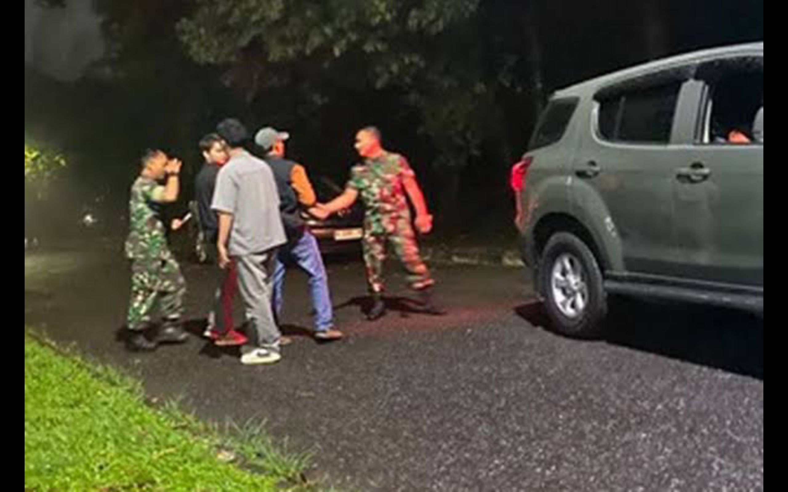 Tampilan kedatangan Dandim Depok, Kolonel Inf Iman Widhiarto
