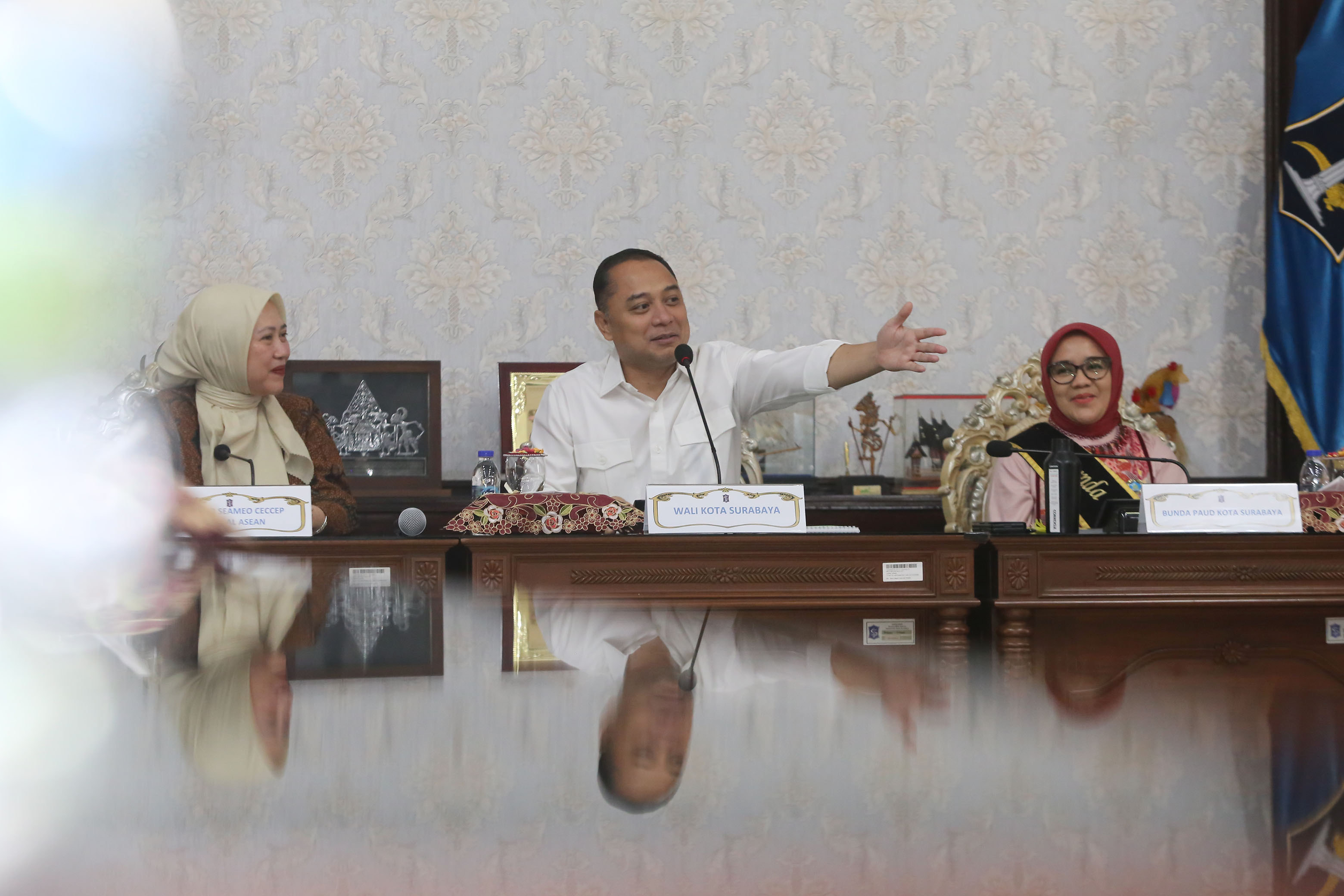 Wali Kota Surabaya Eri Cahyadi yakin bahwa pendidikan usia dini adalah fondasi utama dalam pembentukan karakter generasi penerus di Surabaya.