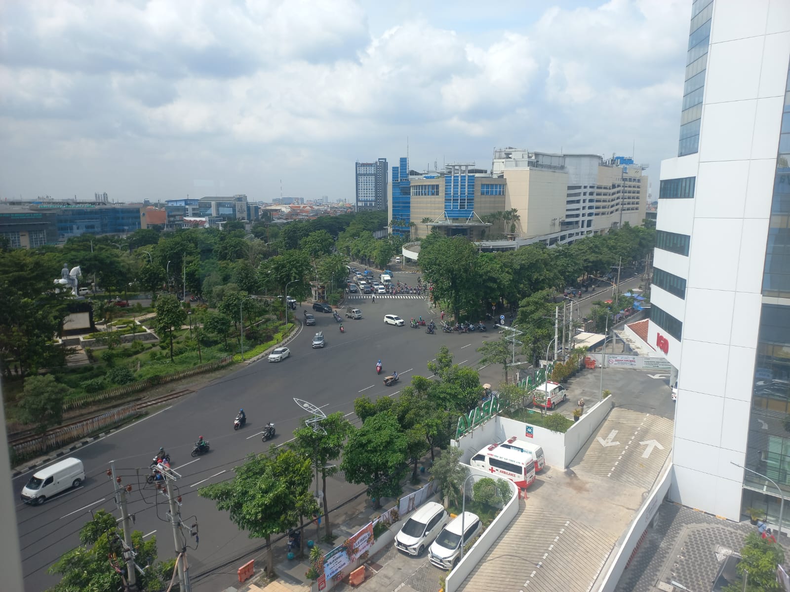 Beberapa daerah di Jawa Timur telah memasuki awal musim kemarau, seperti Surabaya.