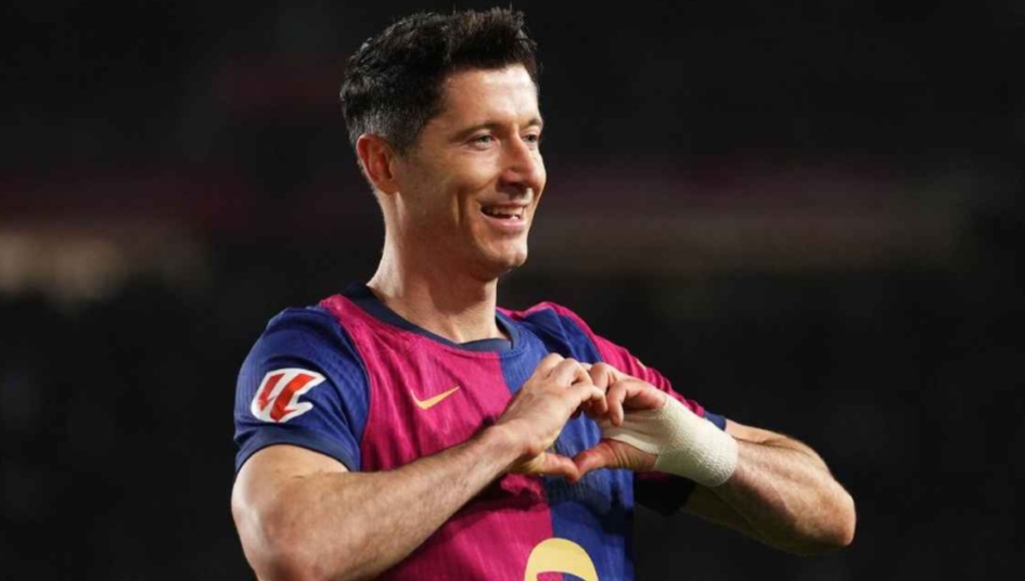 Robert Lewandowski telah dimasukkan dalam skuad Barcelona untuk menghadapi Inter pada hari Selasa. Alex Caparros/Getty Images.