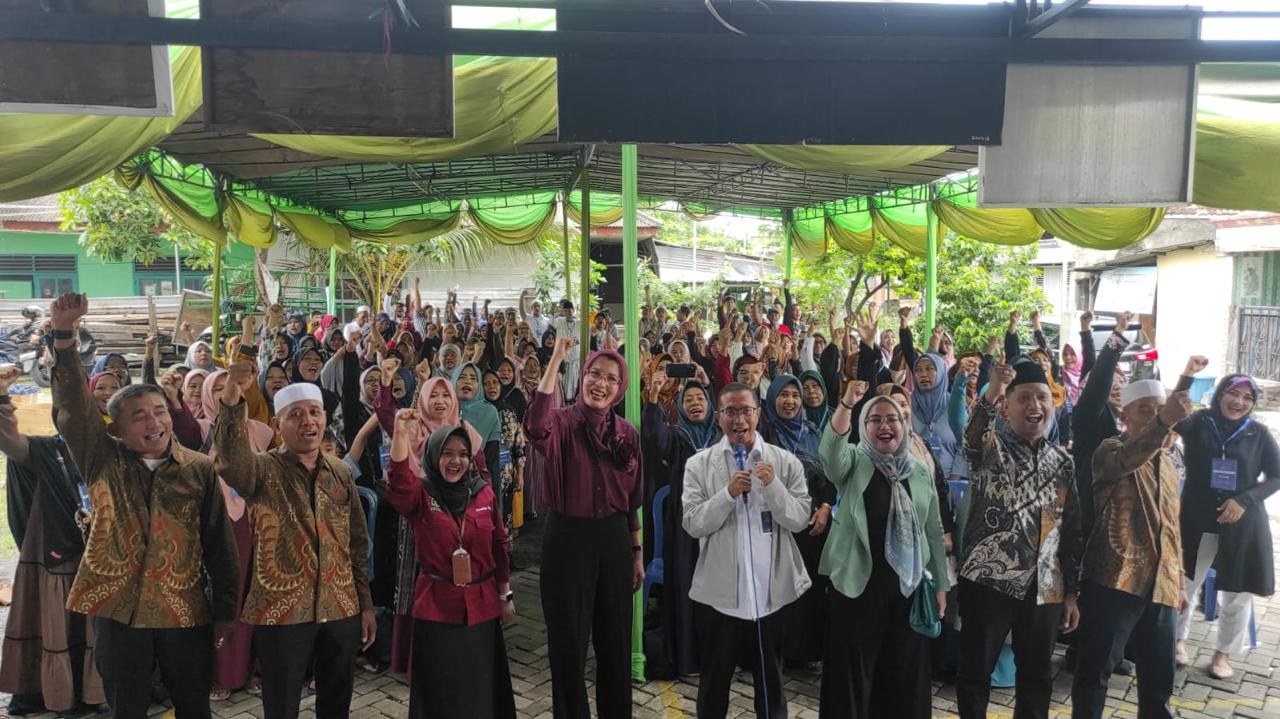 EDUKASI : Tenaga Ahli BGN saat menyampaikan terkait AKG dalam program MBG di Surabaya. (IST/RADAR SURABAYA)