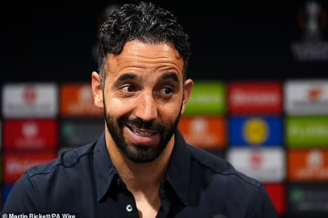 Ruben Amorim menegaskan bahwa dirinya tidak akan meninggalkan Manchester United meski sempat mengisyaratkan akan hengkang.