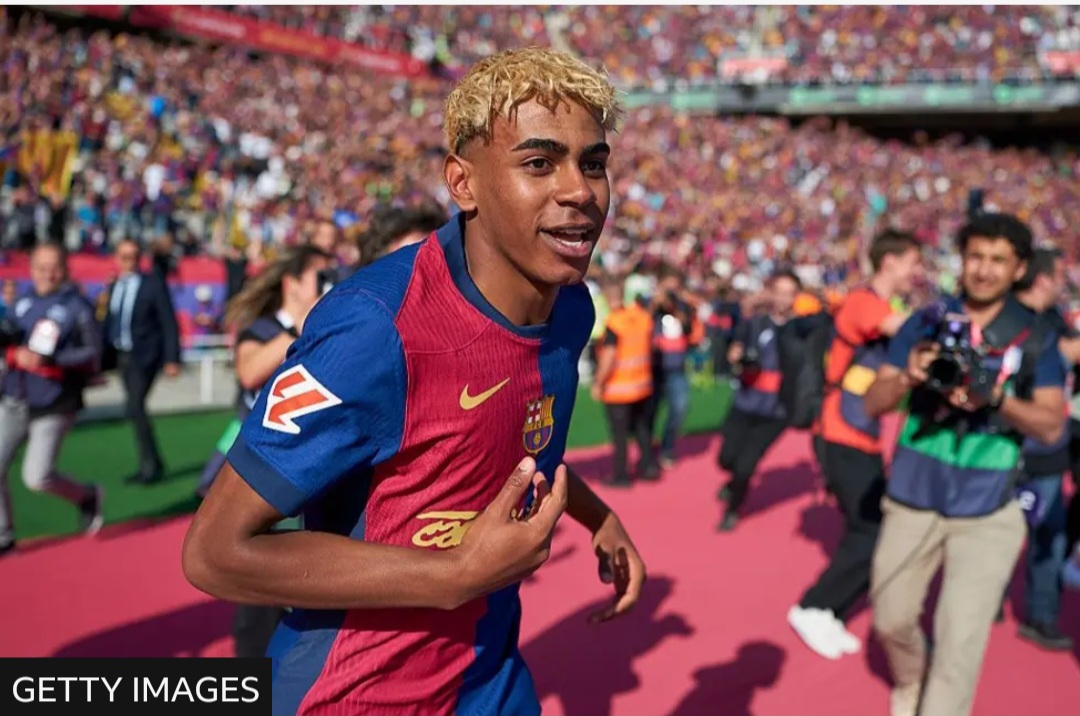 Lamine Yamal Menjadi pemain termuda yang sudah bermain 100 kali bersama Barcelona.