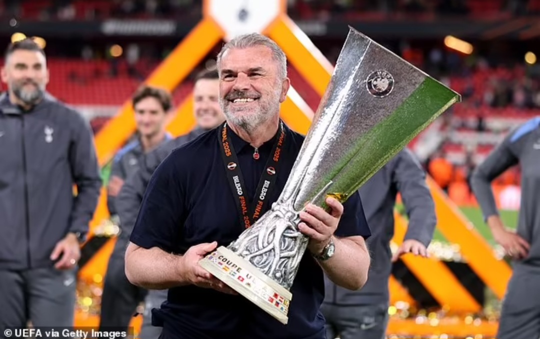 Sesuai janjinya Ange Postecoglou memberikan gelar juara untuk Tottenham Hotspur di tahun keduanya.