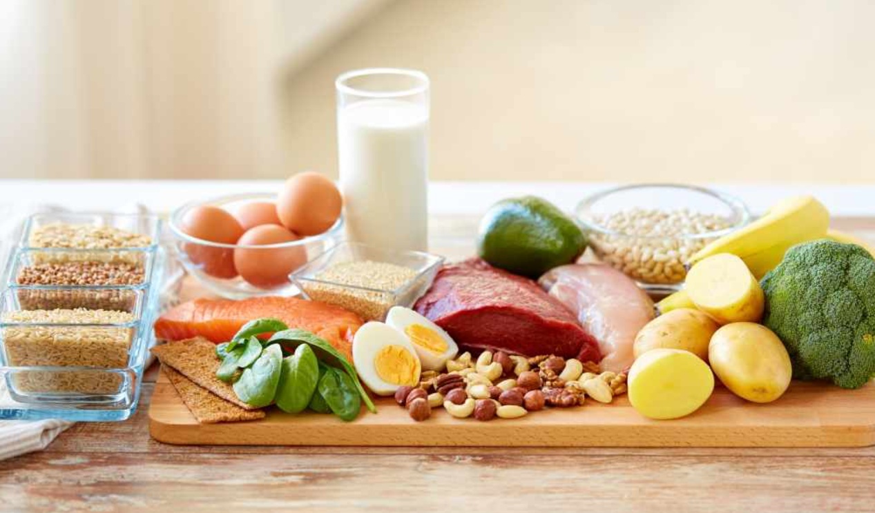 Diet bukan hanya soal mengurangi porsi makan, tetapi juga memilih makanan yang tepat agar tubuh tetap sehat dan mendapatkan nutrisi yang cukup.