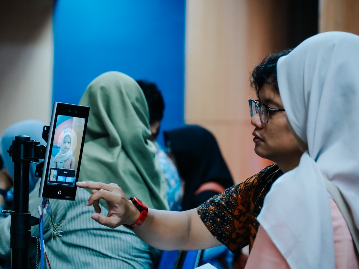 ANTISIPASI KECURANGAN: Universitas Airlangga (Unair) melakukan verifikasi biometrik pada penerimaan mahasiswa baru tahun ini, hal ini dilakukan untuk mencegah kecurangan.