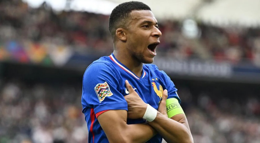 Kylian Mbapp&eacute; mencetak gol internasional ke-50-nya saat Prancis mengalahkan Jerman 2-0 dalam perebutan tempat ketiga UEFA Nations League.