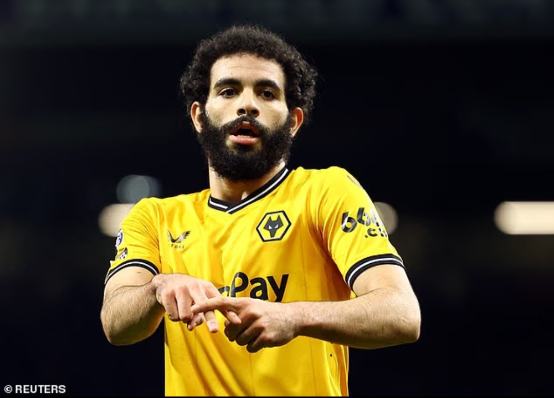 Rayan Ait-Nouri jadi amunisi baru di lini belakang Manchester City.