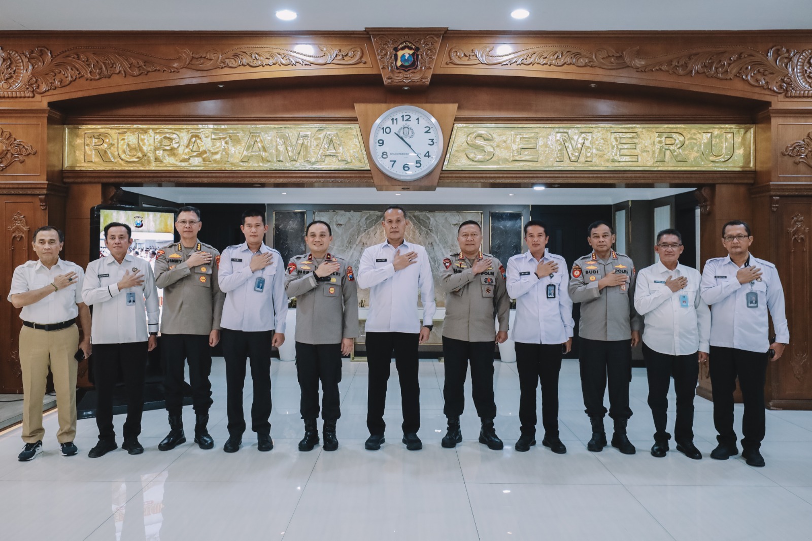 SINERGIS: Koordinasi antara Kanwil Ditjenpas Jatim audensi dengan Polda Jatim.