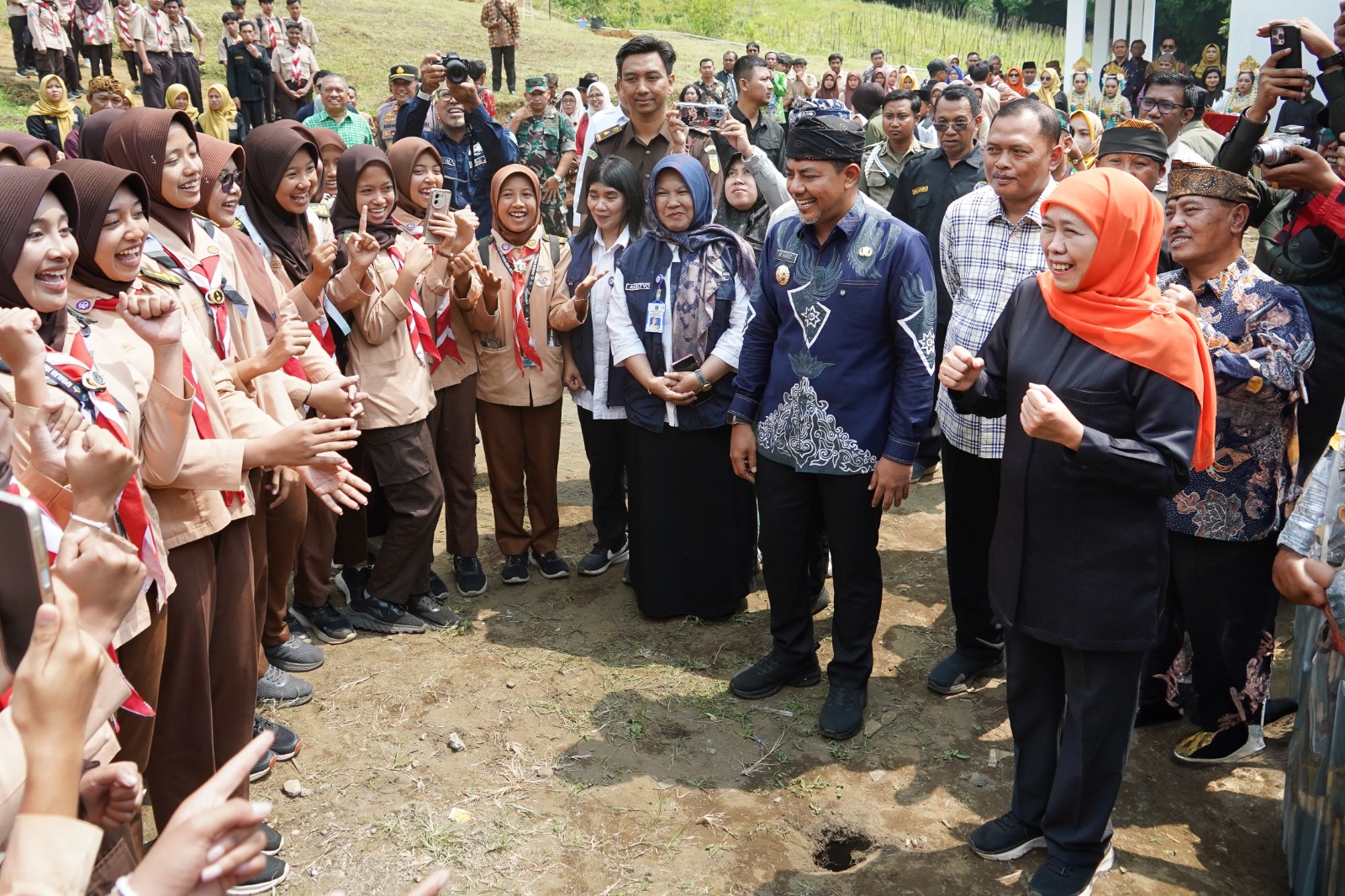 PEDULI: Gubernur Jawa Timur (Jatim) Khofifah Indar Parawansa menegaskan melindungi setiap hak anak.