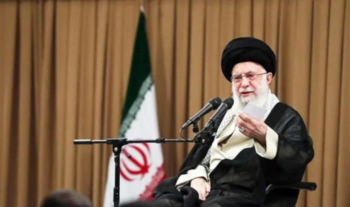 Ayatollah Khamenei pemimpin tertinggi Iran