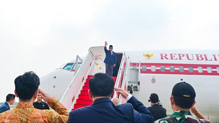 KUNJUNGAN : Presiden Prabowo Subianto akan berkunjung ke Rusia. Ia dijadwalkan bertemu Presiden Rusia Vladimir Putin. (SETPRES/RADAR SURABAYA)