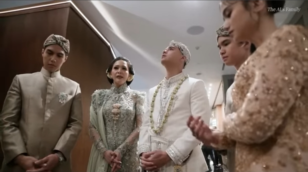 Maia Estianty saat memberikan wejangan sebelum momen pernikahan Al Ghazali dan Alyssa Daguise.