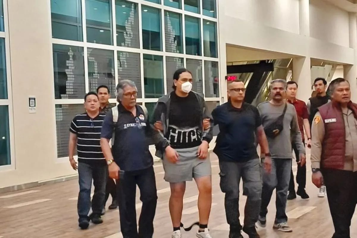 CEPAT : Polda Bali menangkap salah satu terduga pelaku penembakan WNA Australia di Badung, Bali. (ANTARA/RADAR SURABAYA)