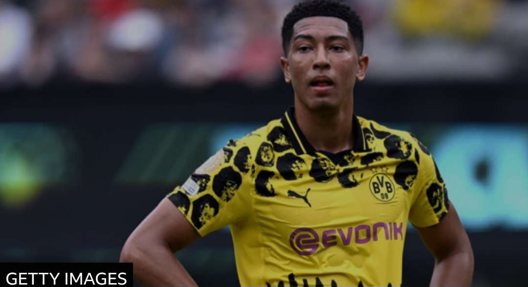 Borussia Dortmund membayar Sunderland transfer sebesar &pound;27 juta untuk Jobe Bellingham.
