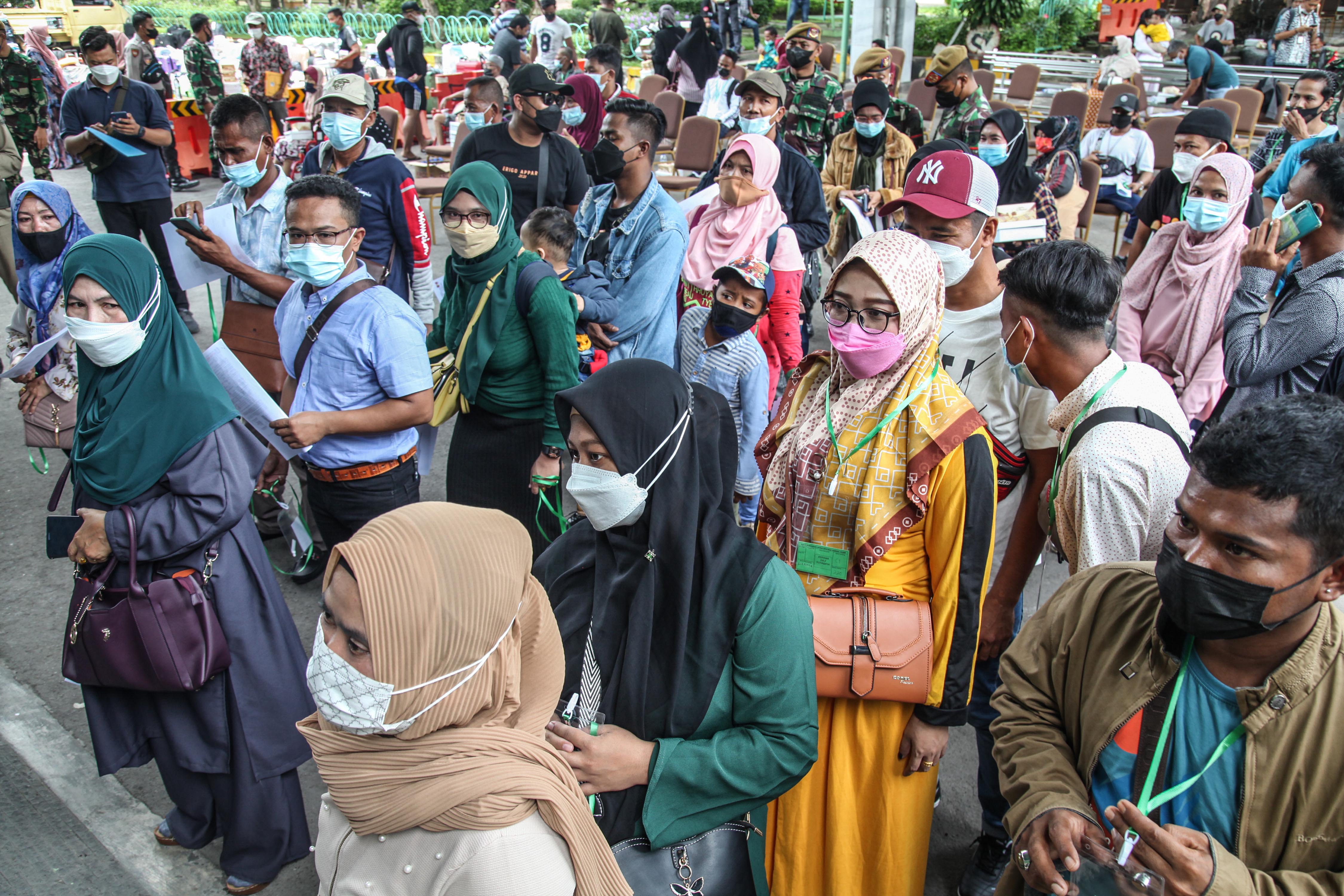Ilustrasi pekerja migran saat tiba dari luar negeri.