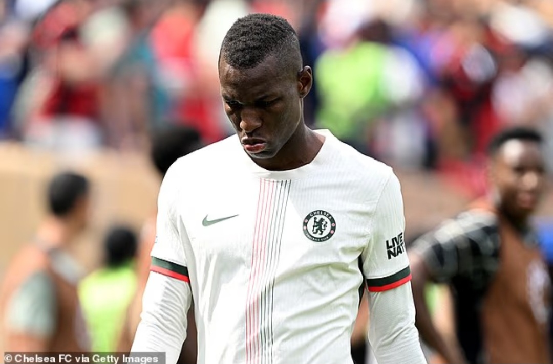 Chelsea dibuat terkejut oleh Flamengo, kalah 3-1 setelah Nicolas Jackson langsung diganjar kartu merah.