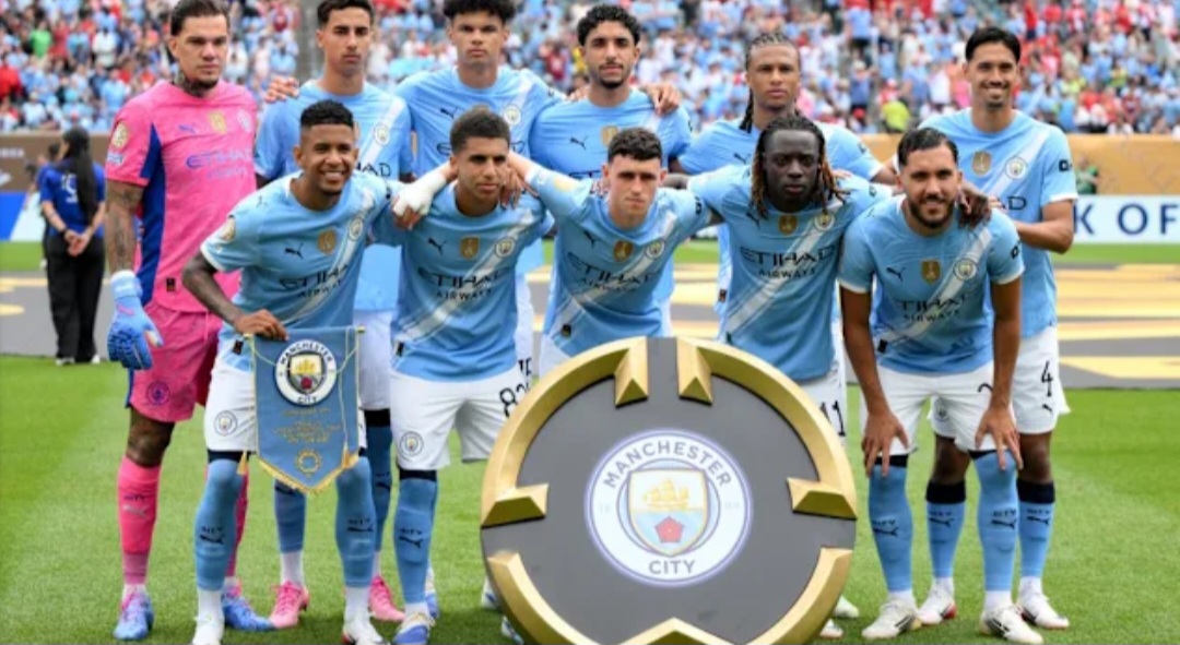 Manchester City berpeluang besar melaju ke babak gugur.