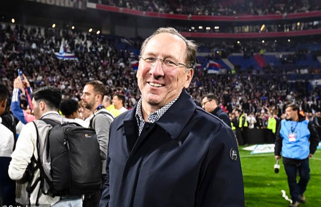 John Textor akhirnya menjual sahamnya di Crystal Palace, berpotensi membuka jalan bermain di Liga Europa.