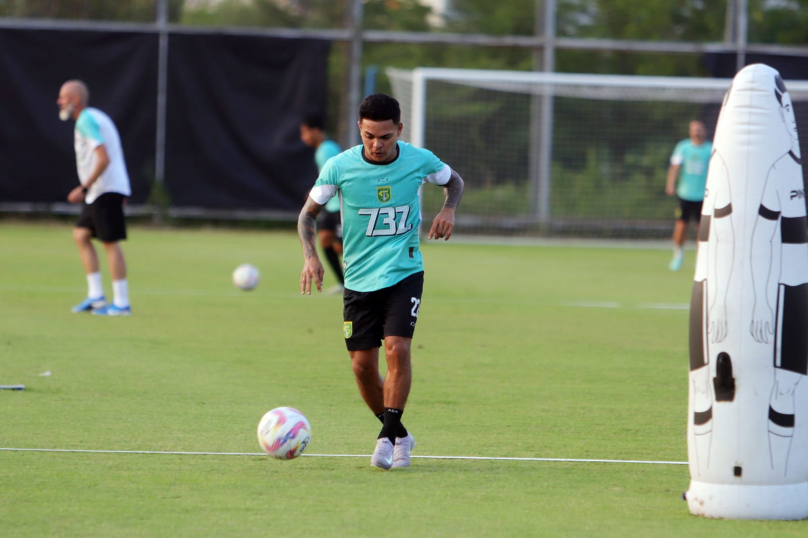 Gali Freitas siap membawa Persebaya juara.