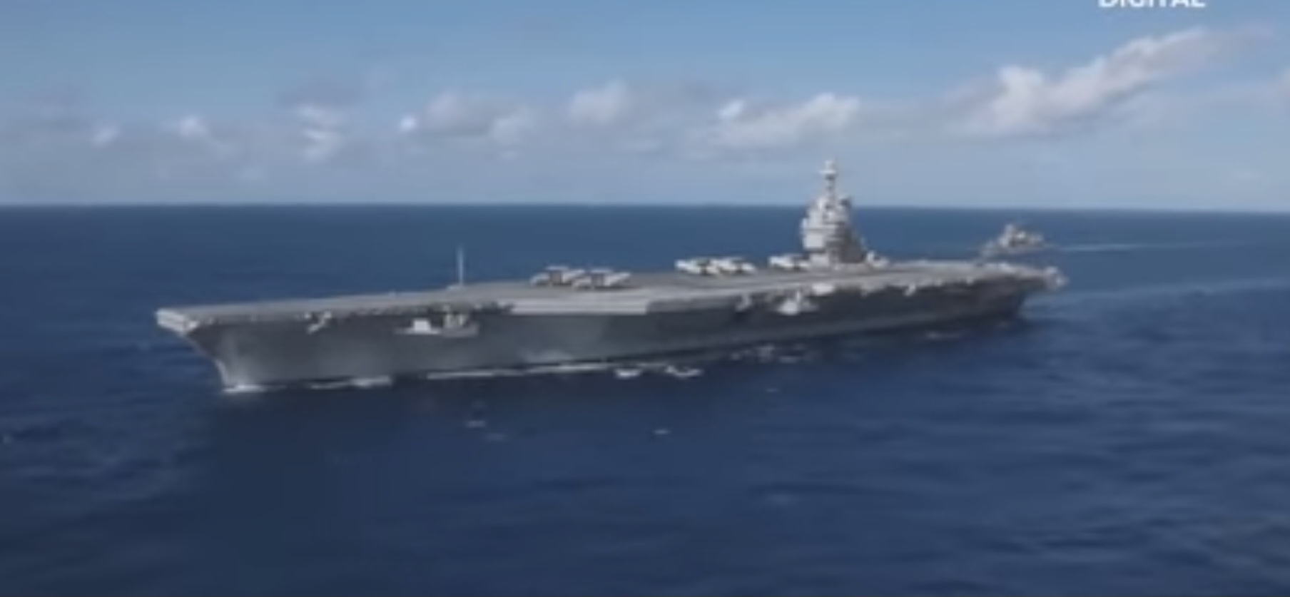 TERPANTAU : Kapal Induk AS USS Nimitz saat melintasi di Perairan Indonesia. Kapuspen TNI pastikan tidak ada pelanggaran. (IST/RADAR SURABAYA)