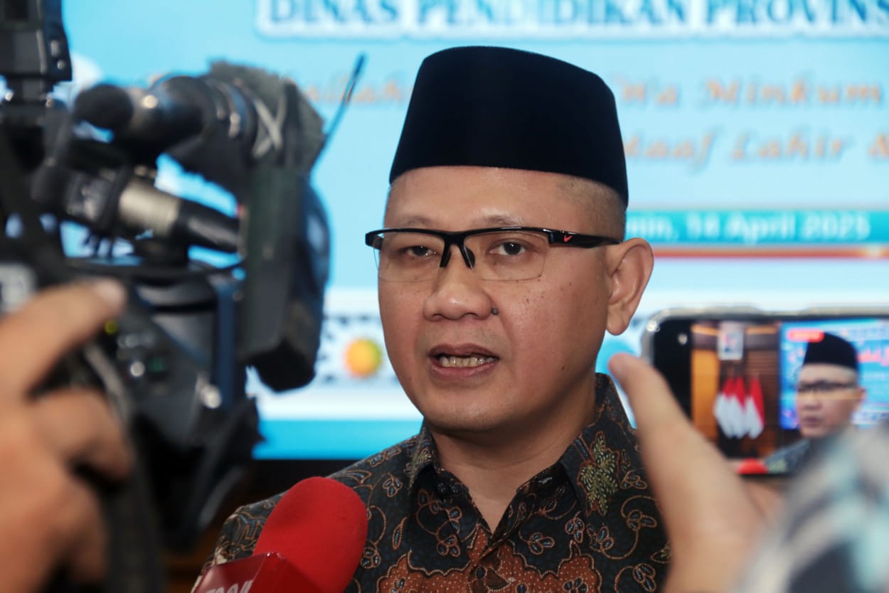 Kepala Dinas Pendidikan Jawa Timur Aries Agung Paewai.