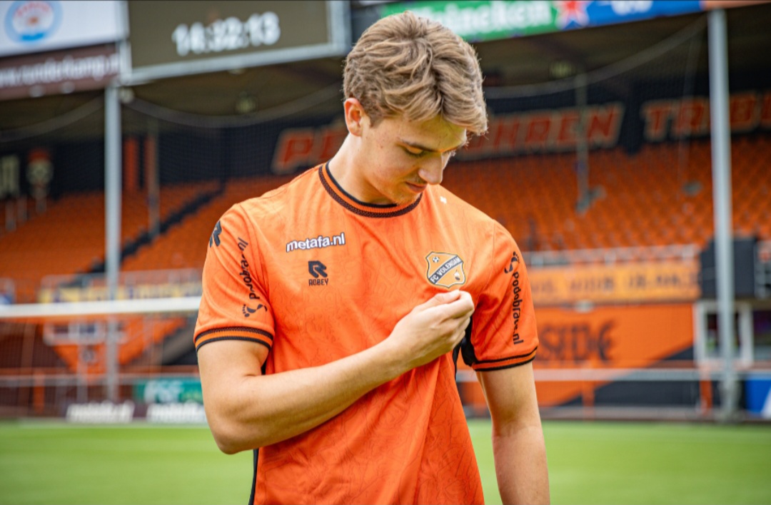 Mauro Zijlstra jadi pemain naturalisasi baru.