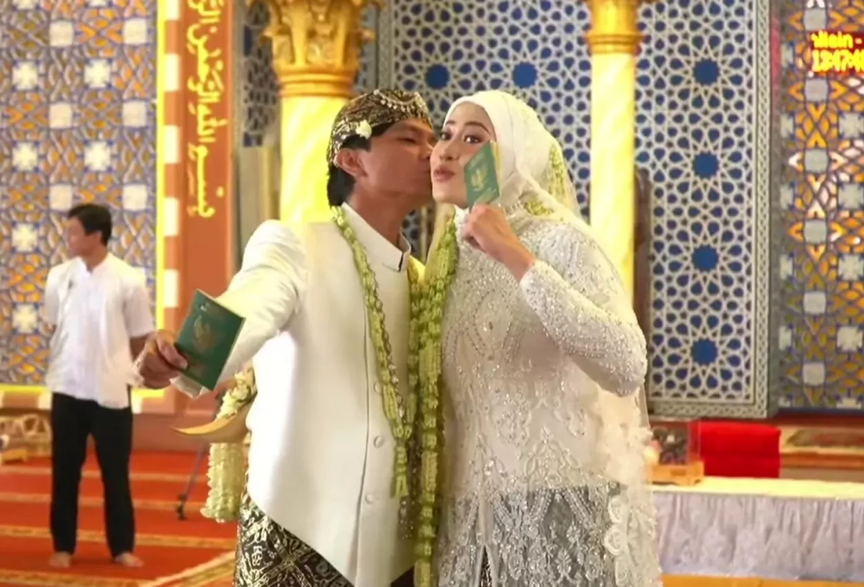 Lepas Lajang : Atlet Timmas Voli Megawati resmi menikah Jumat (04/07).