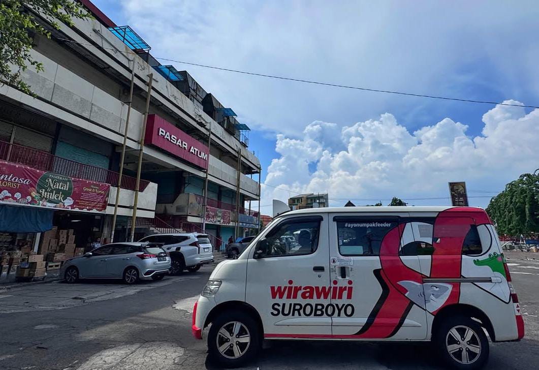 Layanan feeder masih perlu ditingkatkan, terutama keterjangkaunya ke layanan publik lain seperti rumah sakit.