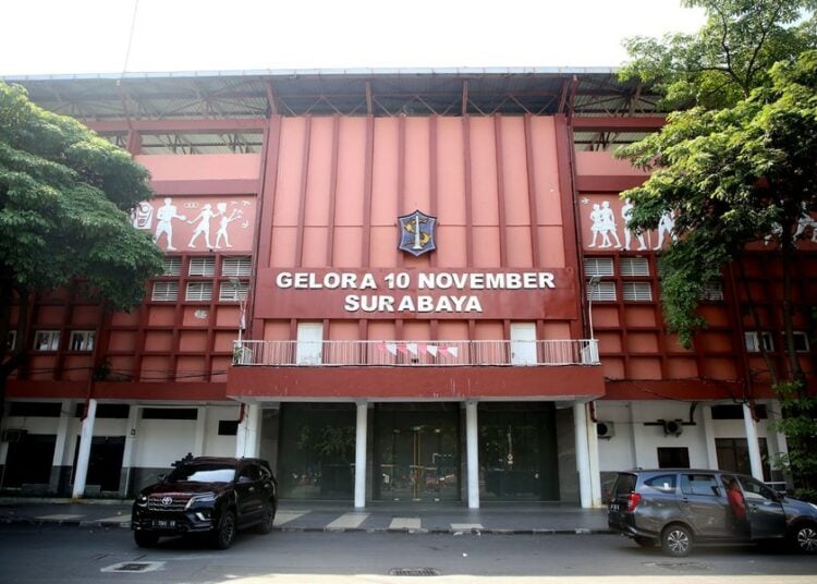 KENANGAN: Stadion Gelora 10 November yang dulunya bernama Stadion Tambaksari adalah saksi digelarnya PON ke-VII 1969 dengan sukses.