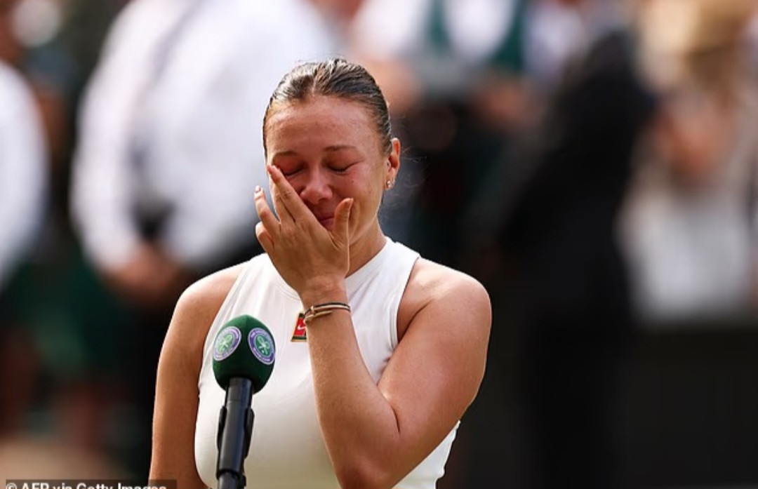 Amanda Anisimova diliputi emosi setelah dikalahkan di final Grand Slam pertamanya