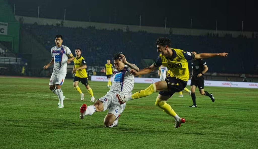 Oxford United yang diunggulkan harus mengakui keunggulan Port FC.
