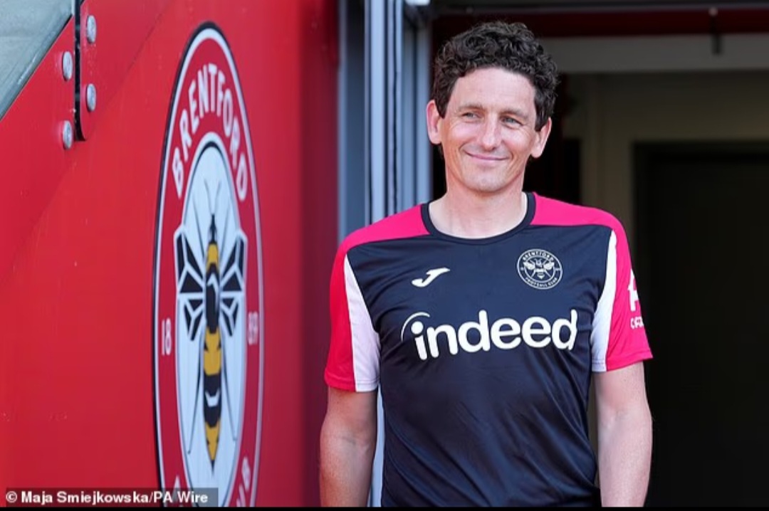 Manajer Brentford Keith Andrew , yang mengambil alih klub London barat dari Thomas Frank, menggambarkan Henderson sebagai