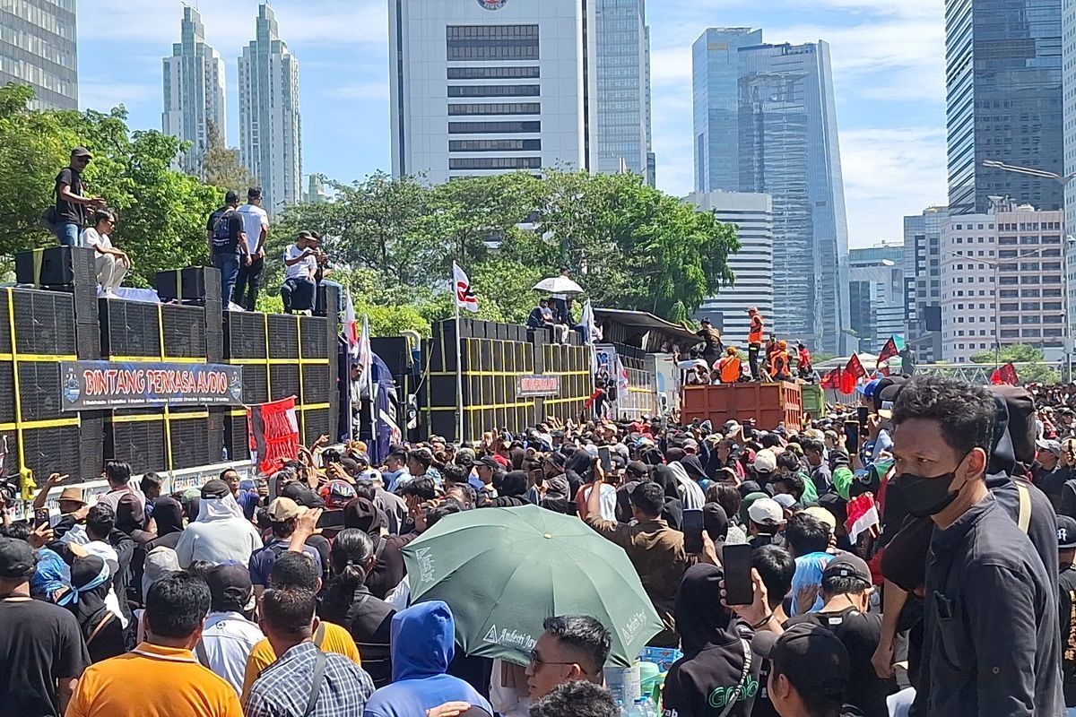 Pemerintah Kota Malang secara resmi melarang penggunaan sound horeg dalam kegiatan masyarakat menyusul insiden kericuhan saat karnaval di Kelurahan Mulyorejo, Kecamatan Sukun