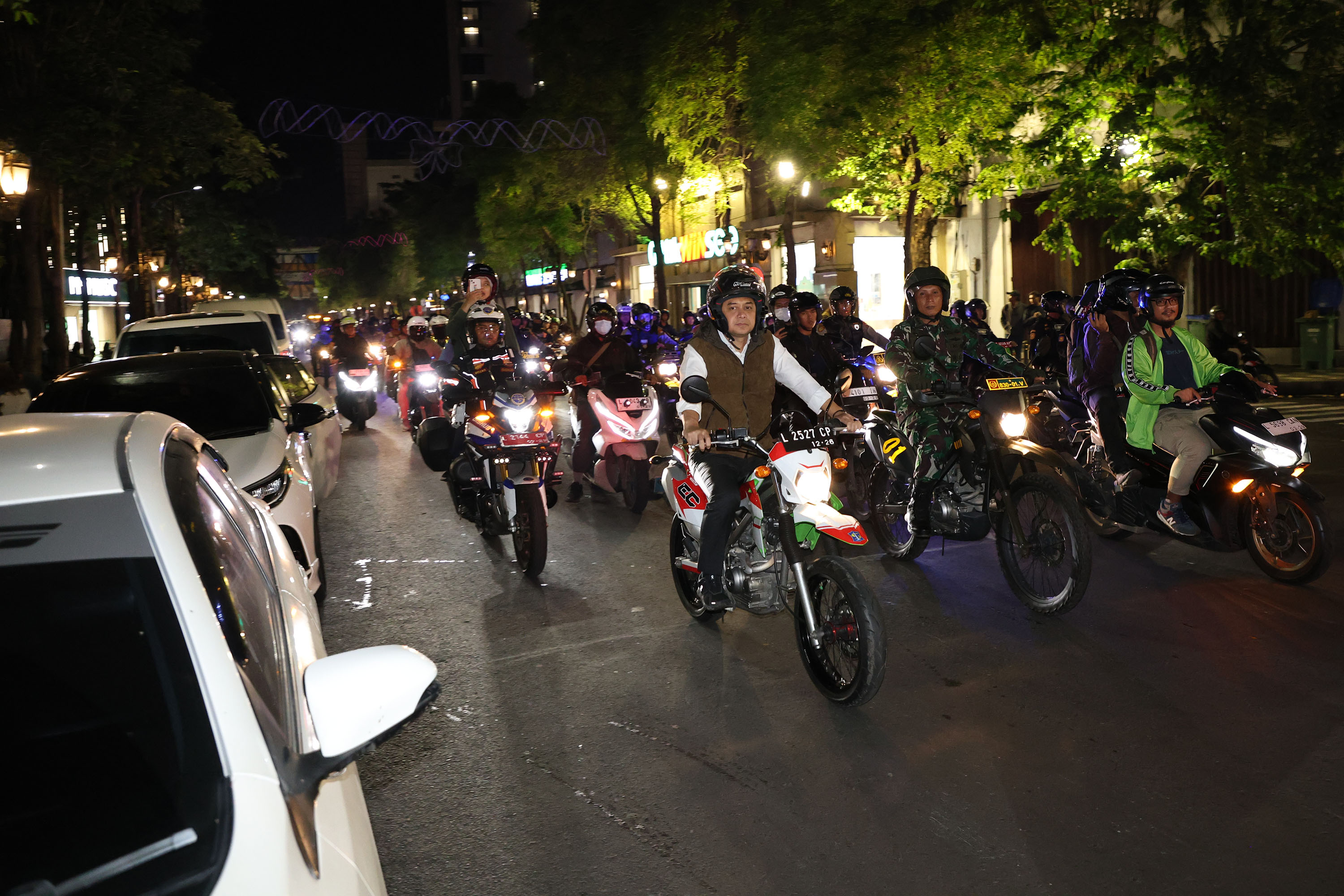 Kegiatan sweeping jam malam di Surabaya beberapa waktu lalu, Wali Kota Surabaya Eri Cahyadi turun langsung.
