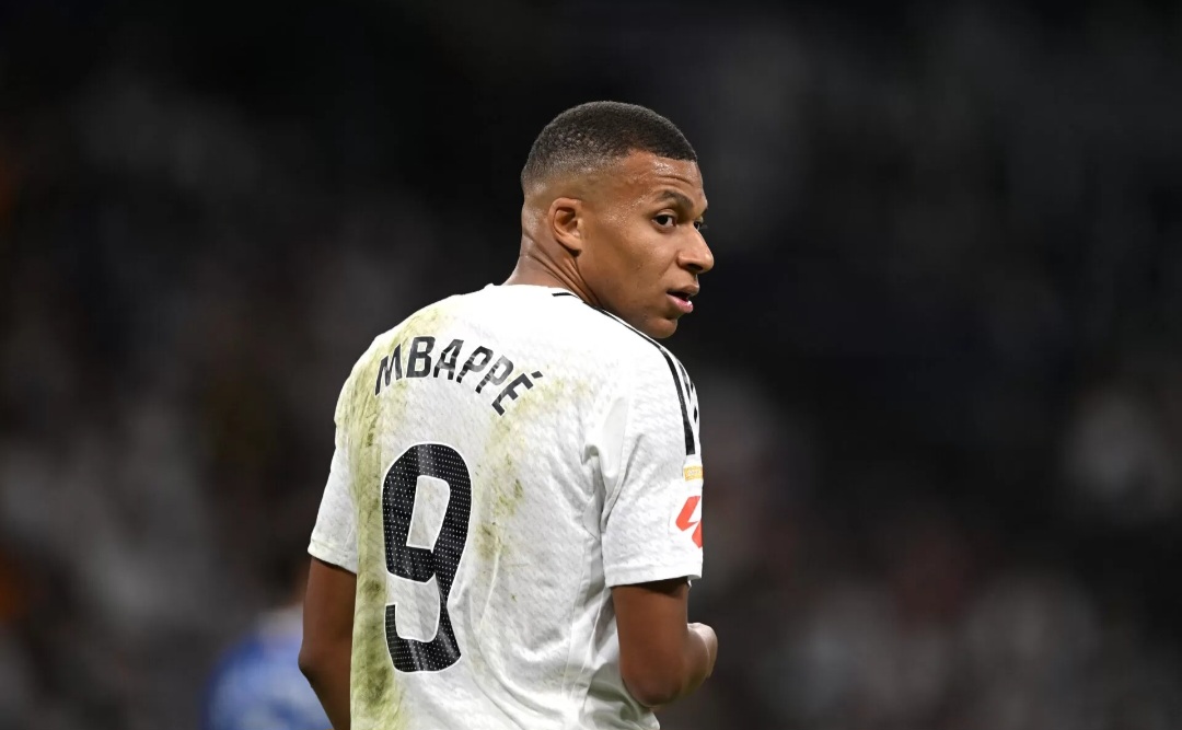 Musim depan Kylian Mbappe akan mengenakan nomor punggung 10 di Real Madrid.