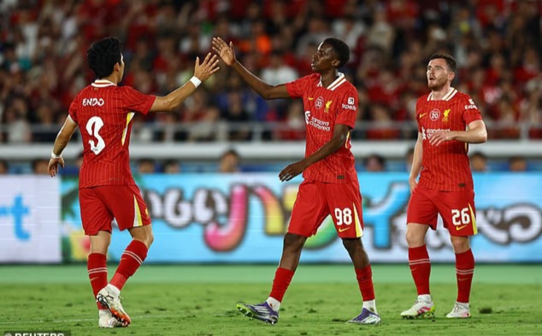Trey Nyoni juga mencetak gol bagi Liverpool, menyelesaikan umpan silang luar biasa dari Jeremie Frimpong