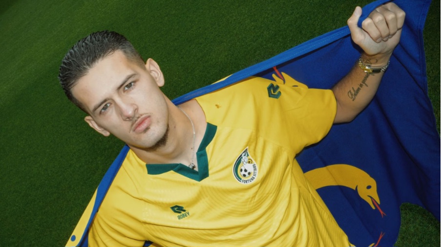 Justin Hubner debut bersama Fortuna Sittard.
