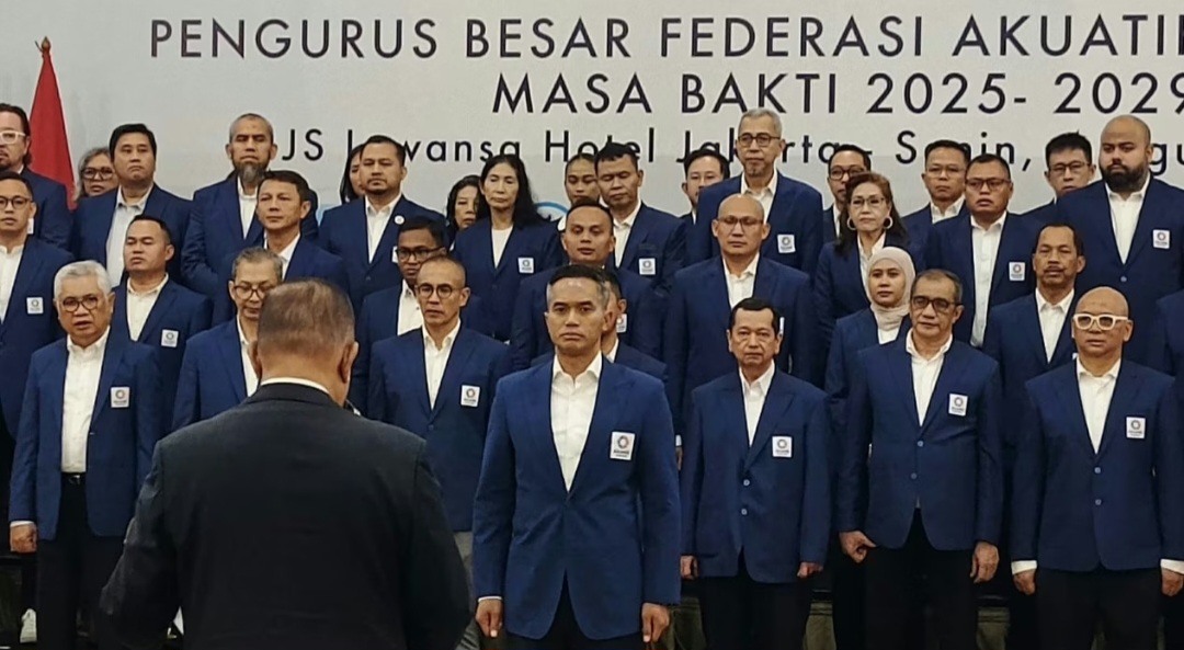 Pelantikan PB Akuatik Indonesia yang diketuai Anindya Bakrie oleh Ketua KONI Pusat Marciano Norman.