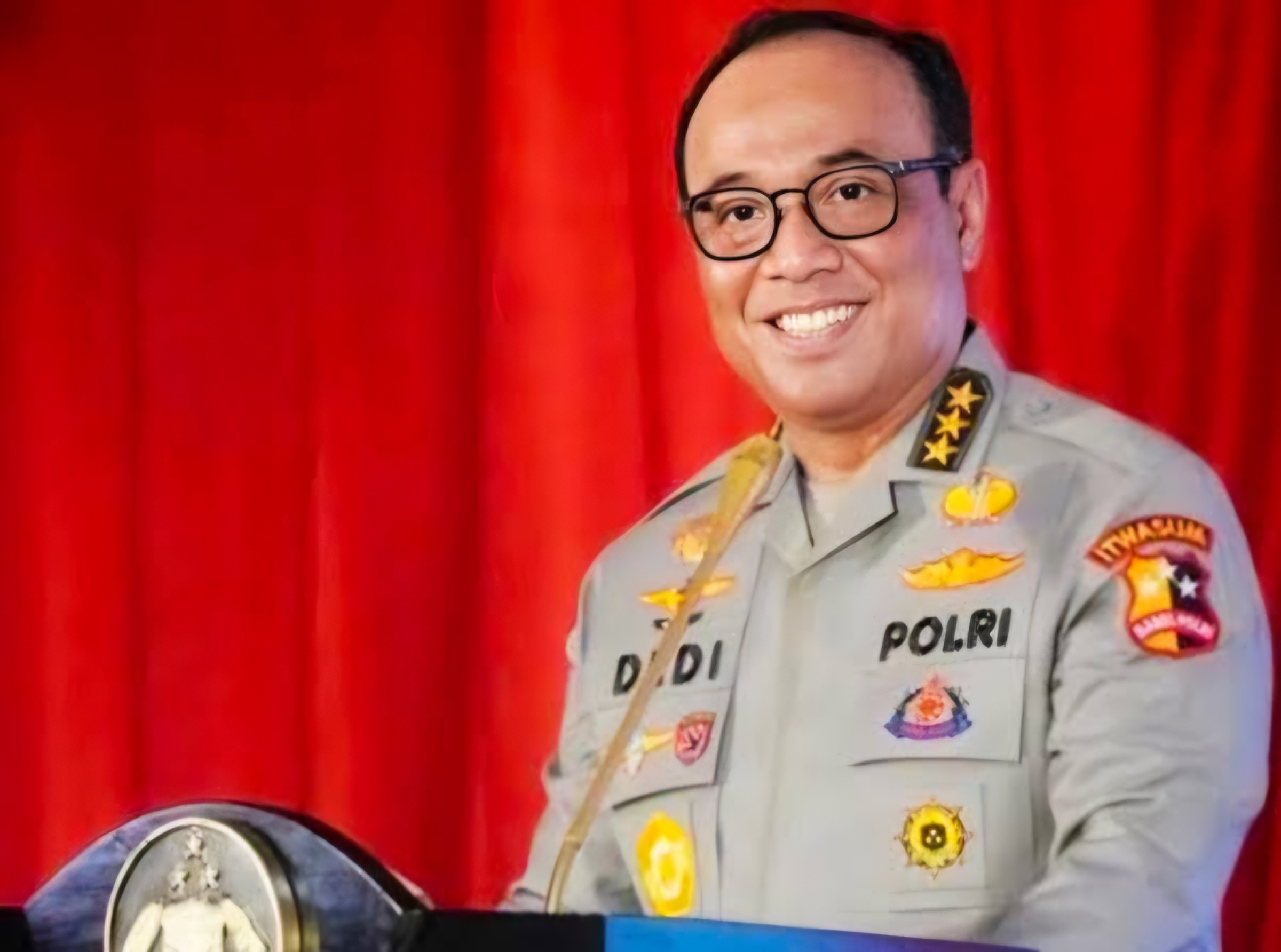 ROTASI : Komjen Pol Dedi Prasetyo menjabat Wakapolri. Mutasi kembali terjadi pada jajaran Pati di Mabes Polri. (IST/RADAR SURABAYA)