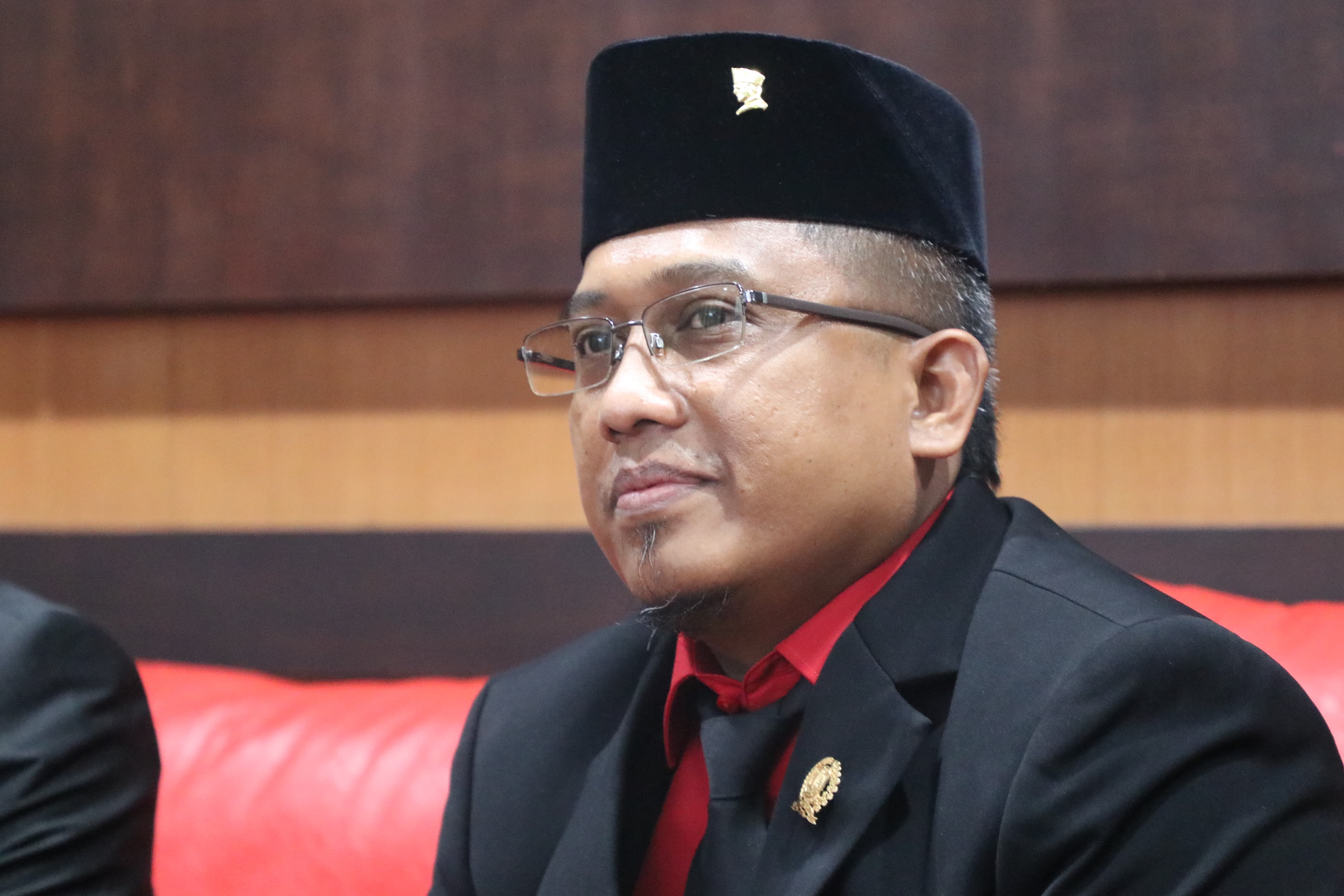 Anggota Fraksi PDIP DPRD Jatim Agus Black Hoe Budianto