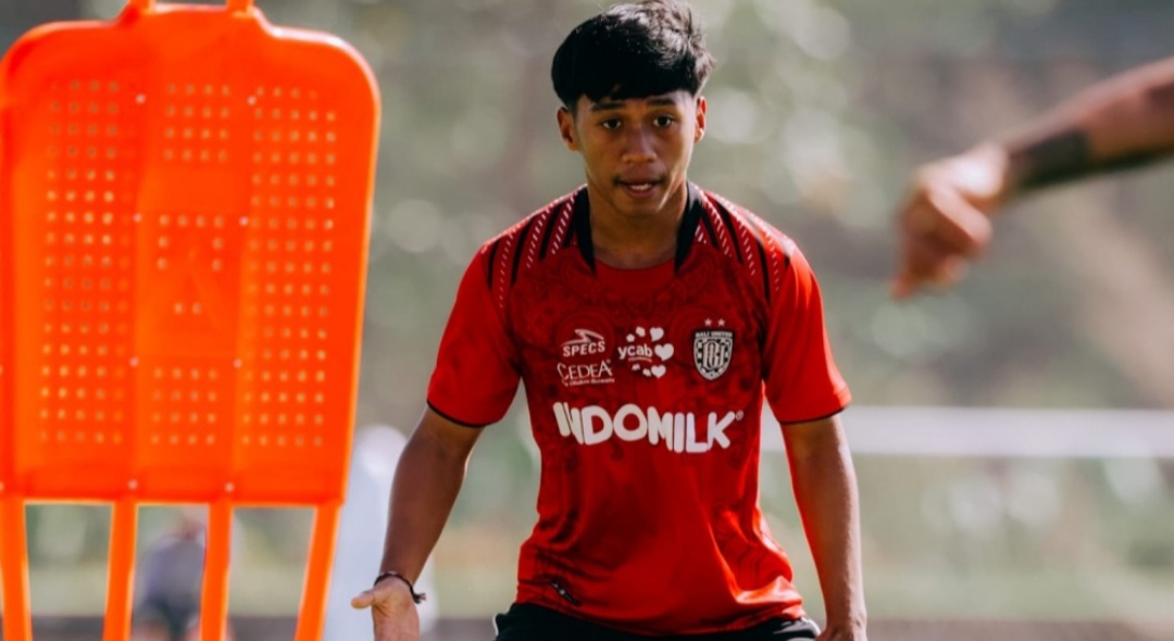 Reyner Immanuelo Barusu siap hadapi Persebaya.