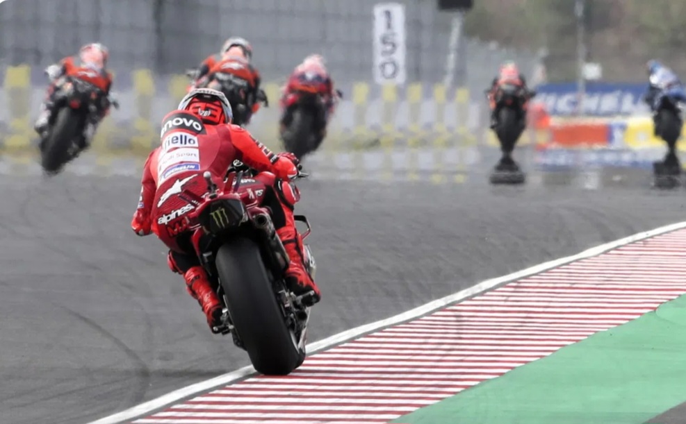 Marc Marquez Raih Pole Position MotoGP Hungaria 2025, Bezzecchi dan Di ...
