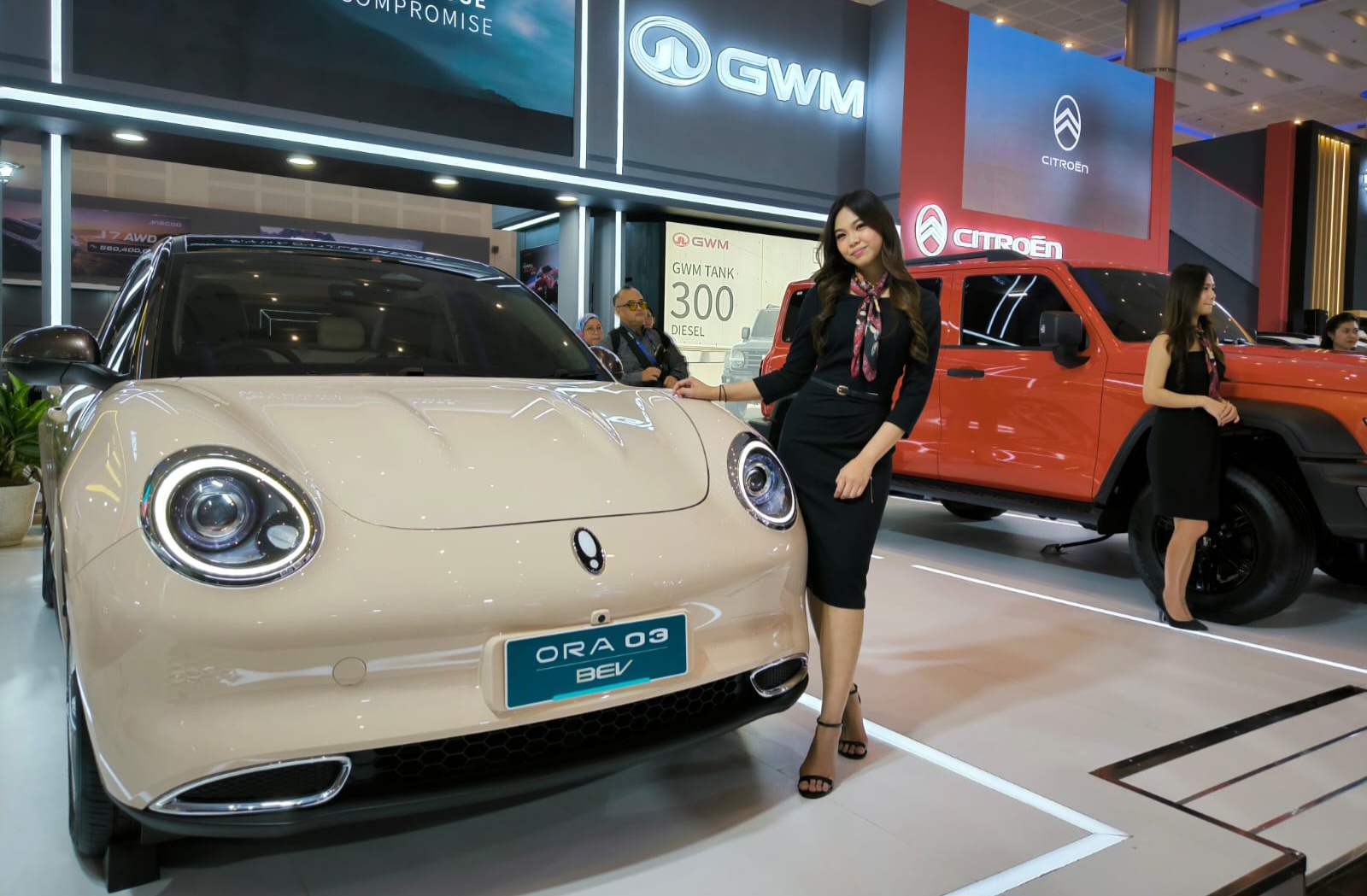 GWM Indonesia hadir di ajang pameran otomotif, GIIAS Surabaya 2025 di Grand City Convex dengan menghadirkan mobil listrik ORA 3.