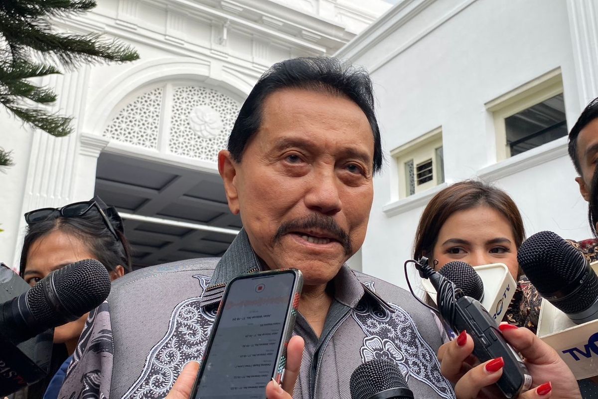 Hendropriyono sebut demo di DPR ditunggangi aktor asing, bukan murni aspirasi rakyat, janji ungkap nama pelaku.