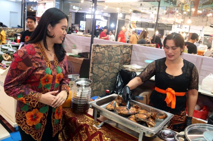 BELI: Festival kuliner autentik legendaris Tjap Legende kembali hadir di Grand City Mall Surabaya dengan puluhan makanan khas nusantara.