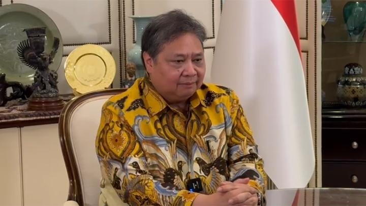 Airlangga Hartarto menyampaikan belasungkawa atas tewasnya 8 korban dalam aksi unjuk rasa. Pemerintah janji pulihkan situasi.