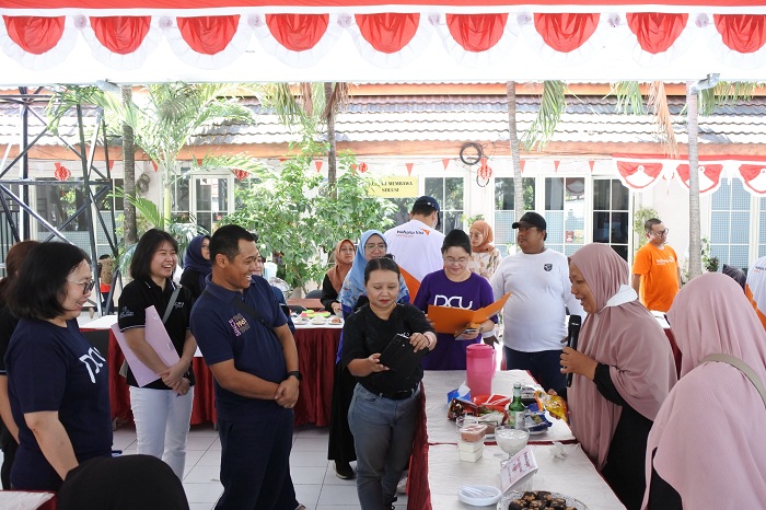 KREATIF: Para peserta Mangrove to Table saat beradu menciptakan produk ramah lingkungan.