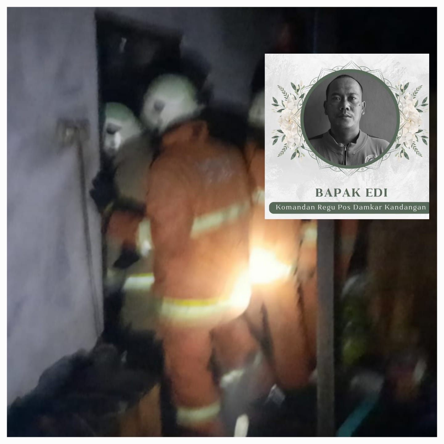PEMADAMAN: Petugas DPKP saat memadamkan kebakaran rumah di Jalan Sememi Jaya, Surabaya. Komandan Regu Edi meninggal diduga akibat tersengat listrik.(IST/RADAR SURABAYA)